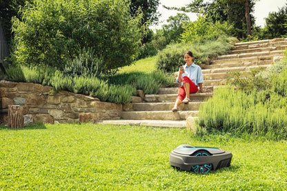 Robotic Lawnmower Smart SILENO City 400 M² Set: Innovative LONA AI Technology, Control via App, Sensorcontrol, for Slopes up to 35 per Cent, Incl. Smart Gateway, UK Plug (19605-68)