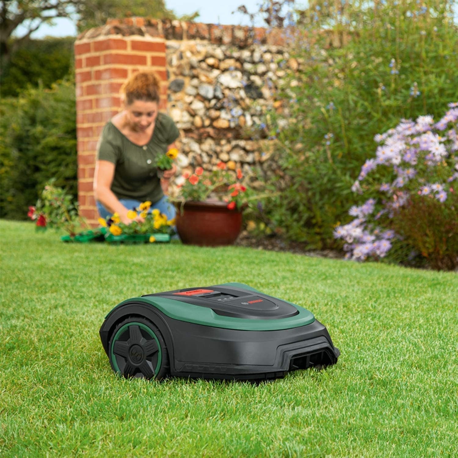 Robotic Lawnmower Indego S 500
