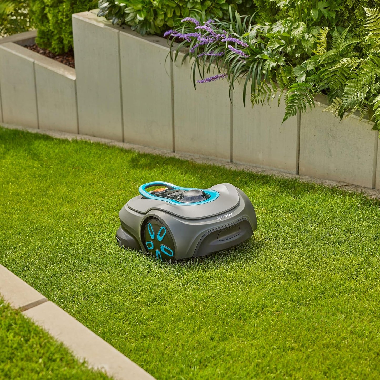Smart SILENO Free Set 1200 M² Robotic Lawnmower, Wireless, for Lawns up to 1200 M², LONA Intelligence, without Boundary Wire, Quiet Operation, Intelligent Mower with App Control (19923-28)