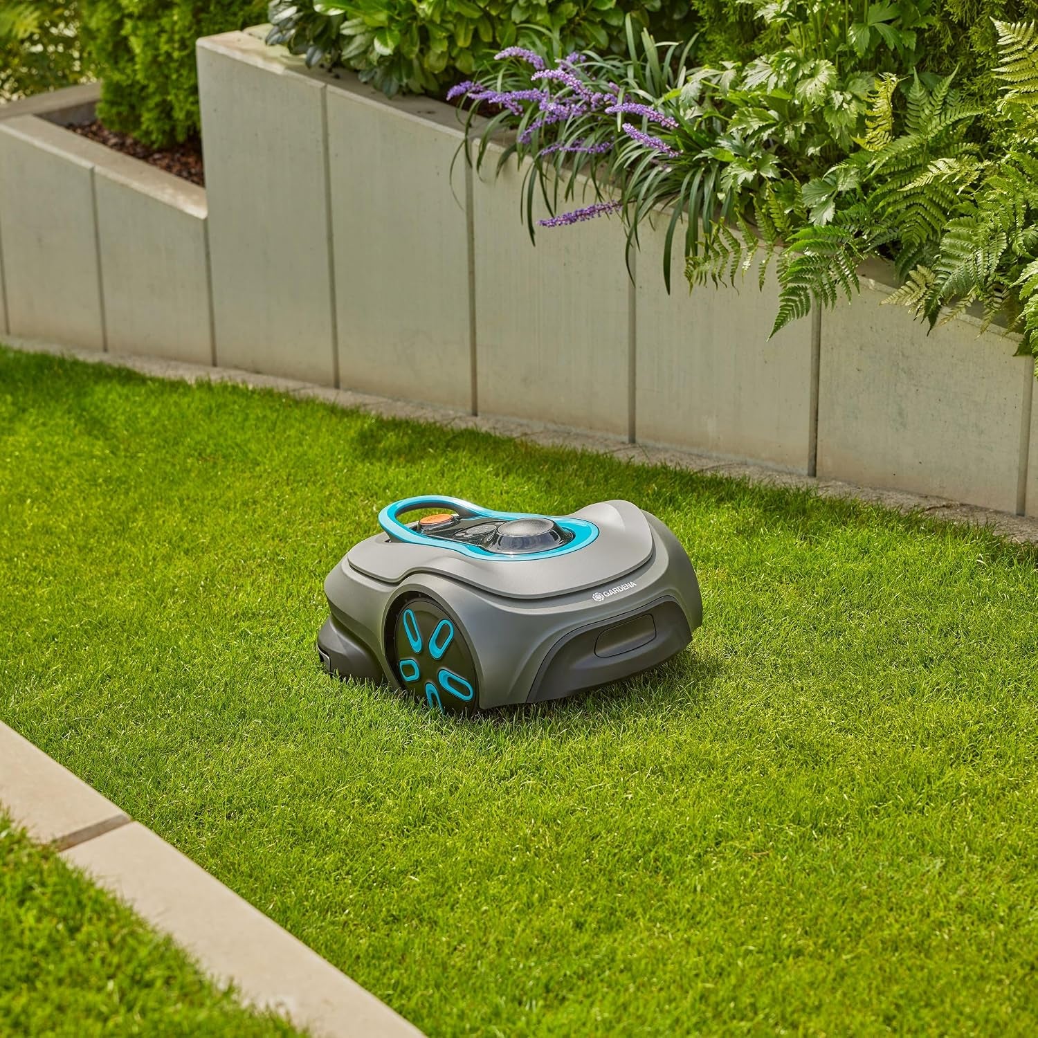 Smart SILENO Free Set 1200 M² Robotic Lawnmower, Wireless, for Lawns up to 1200 M², LONA Intelligence, without Boundary Wire, Quiet Operation, Intelligent Mower with App Control (19923-28)
