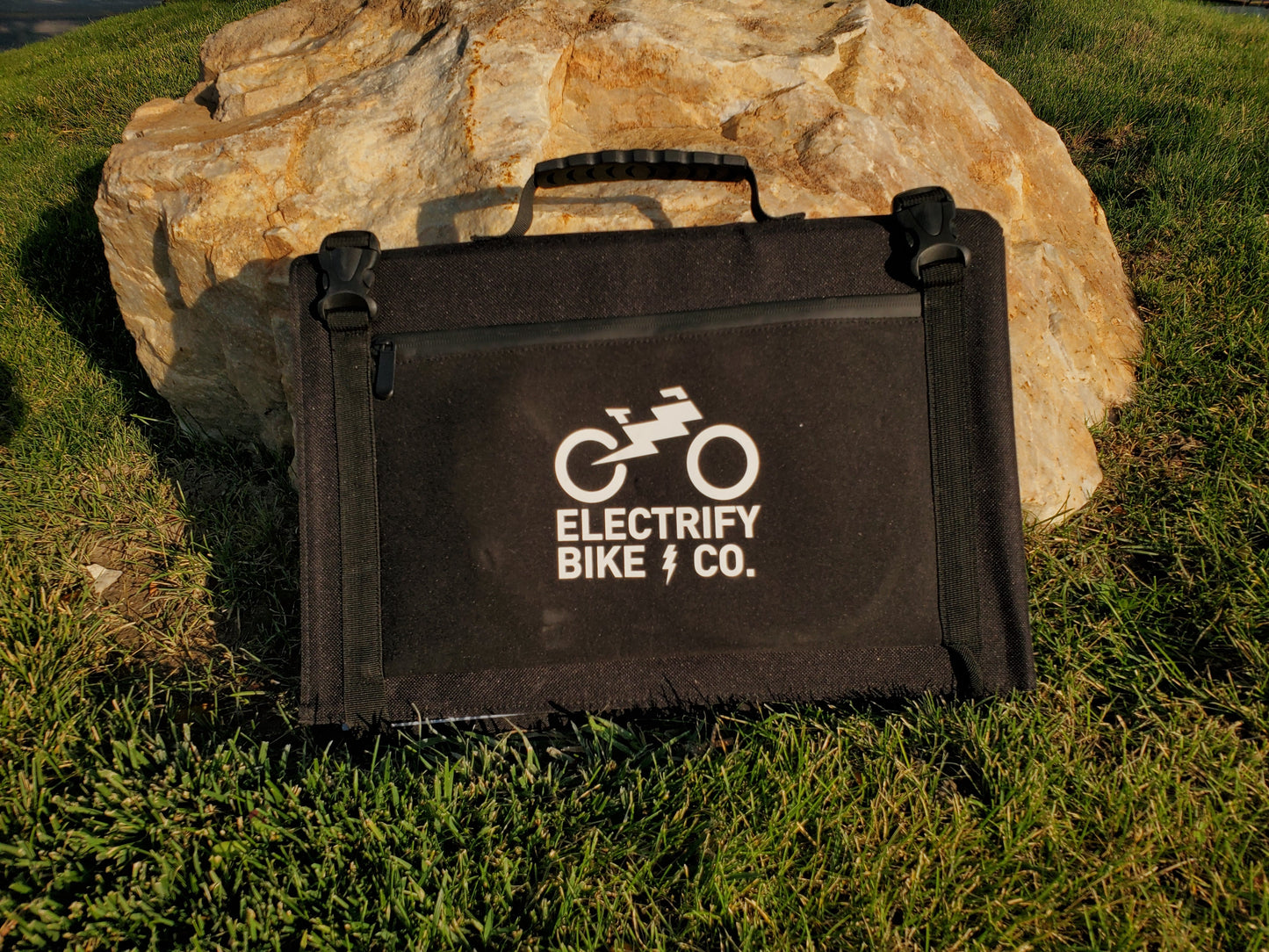 Solar 200 Watt Ebike Battery Charger - Sun200