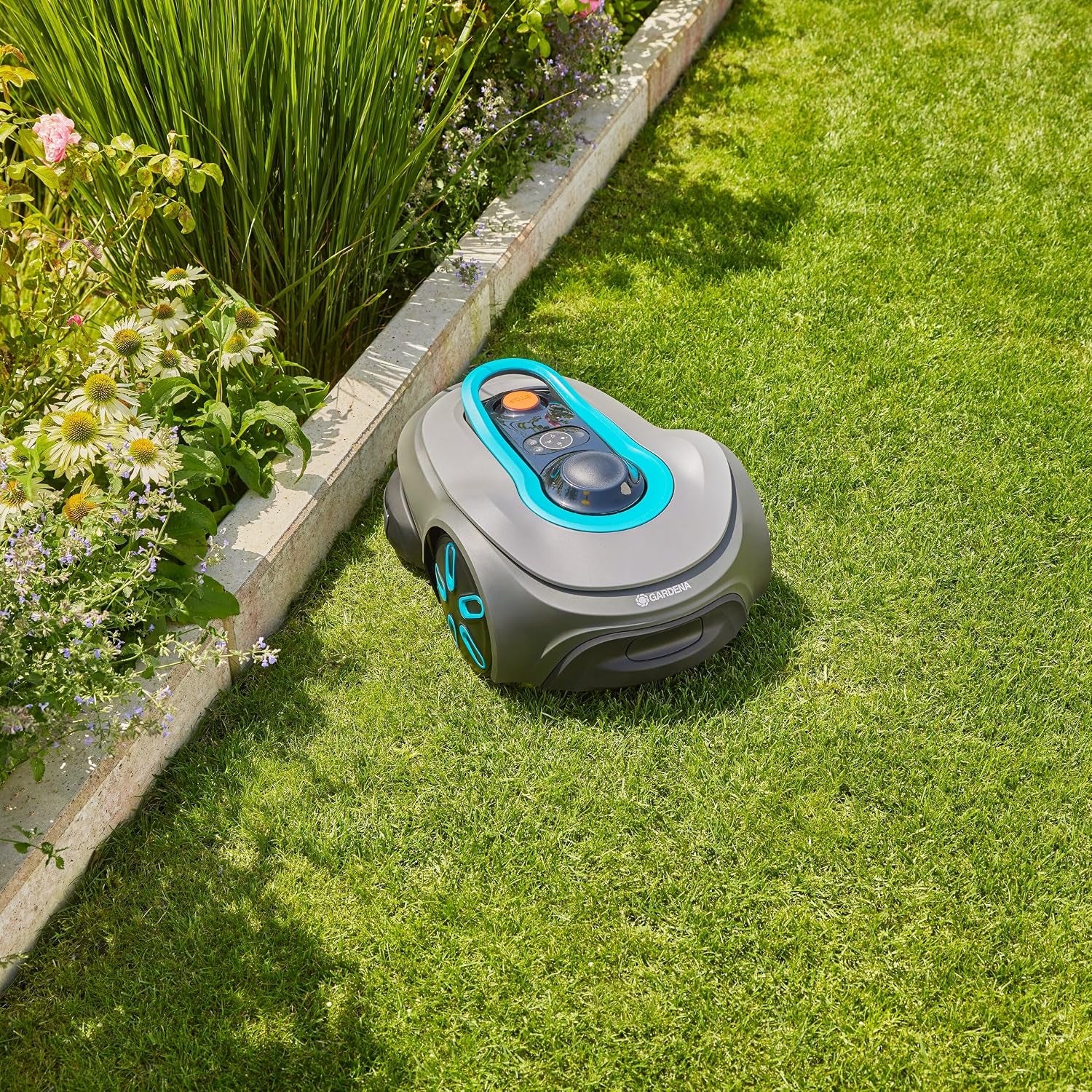 Smart SILENO Free Set 1200 M² Robotic Lawnmower, Wireless, for Lawns up to 1200 M², LONA Intelligence, without Boundary Wire, Quiet Operation, Intelligent Mower with App Control (19923-28)