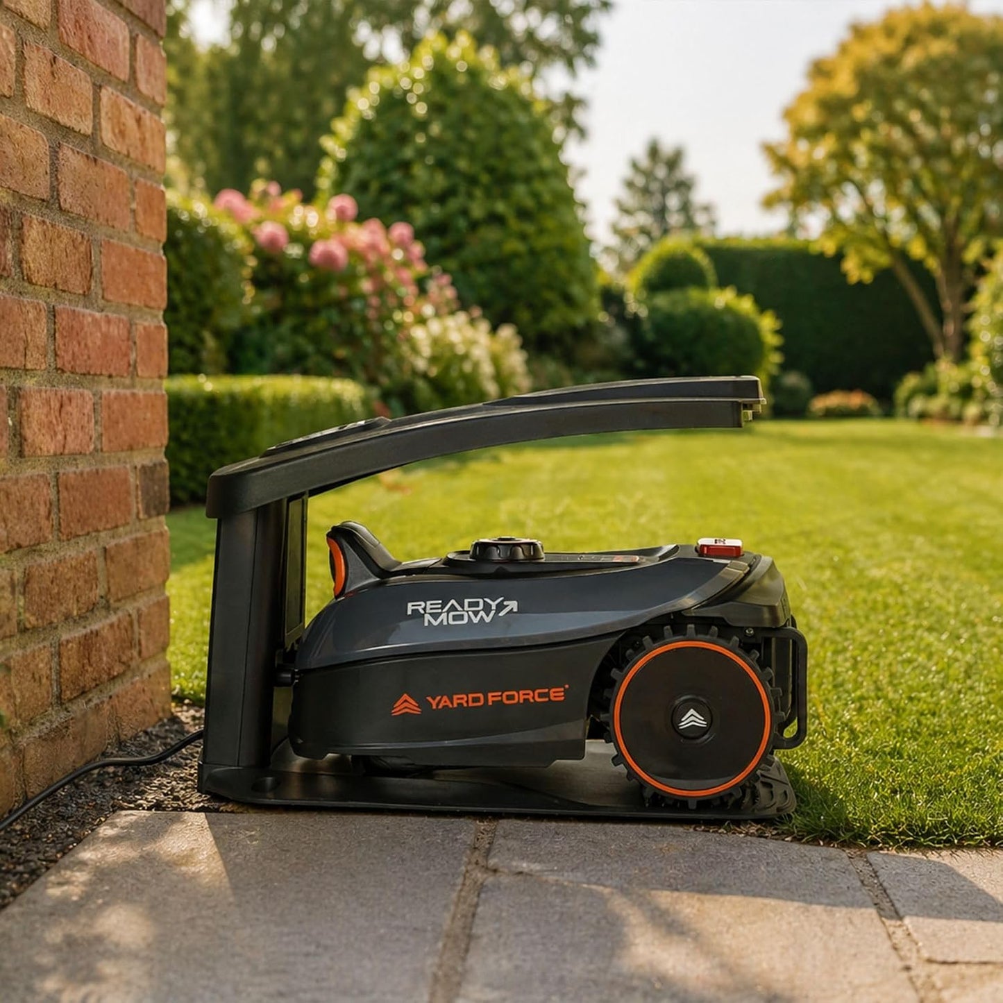 I600 Ivision Drop & Go Boundary-Free Robotic Lawnmower Medium Gardens up to 600M²