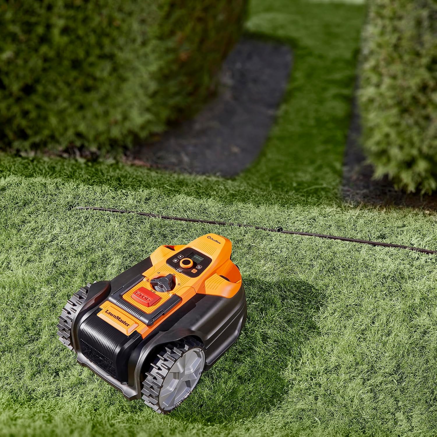 Ocumow 18 Vision Robot Lawnmower & Charging Station, 800M2
